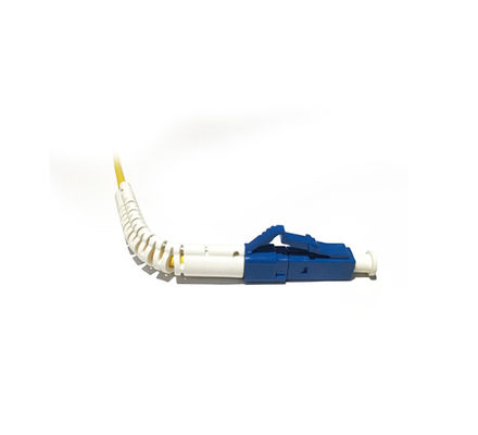 La correction duplex de fibre multimode de Sc UPC attachent la couleur jaune botte d'angle de 90 degrés