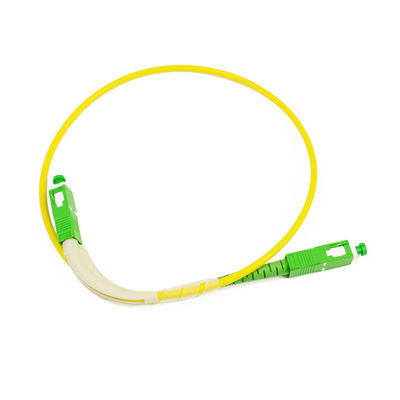 Câble adapté aux besoins du client de corde de correction de fibre de Sc LC de 1m avec la botte d'angle de 90 degrés
