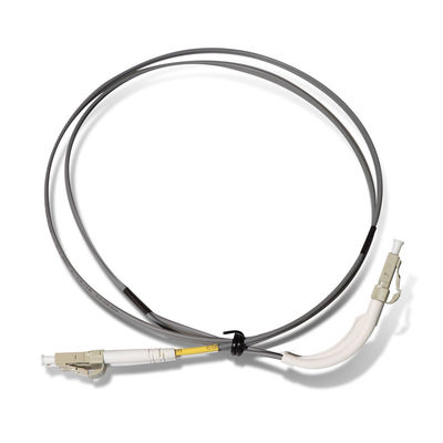 Câble adapté aux besoins du client de corde de correction de fibre de Sc LC de 1m avec la botte d'angle de 90 degrés