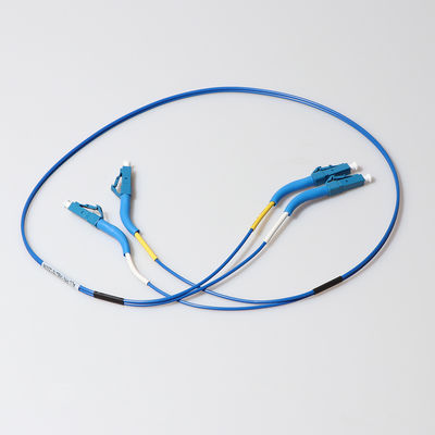 Câble adapté aux besoins du client de corde de correction de fibre de Sc LC de 1m avec la botte d'angle de 90 degrés