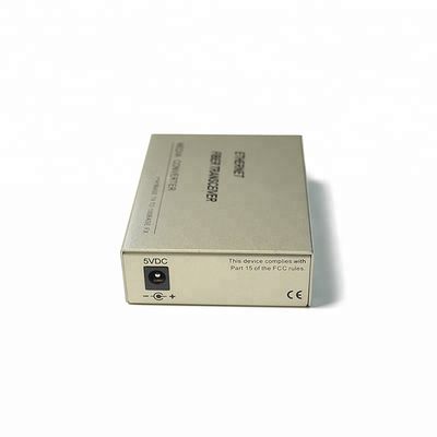Type duplex recto gauche optique du convertisseur 4 de médias de fibre de mode unitaire de Sc de 20KM