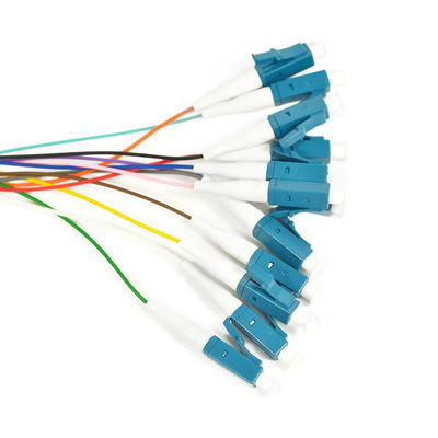 12 la correction adaptée aux besoins du client de fibre du noyau 0.9mm MPO attachent 1M unimodal Fanout