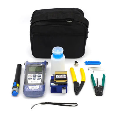 Accessoires universels de câble de fibre avec la trousse à outils de dépouillement