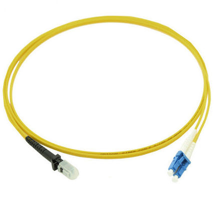 E2000 Cordes de patch en fibres pour le LC/ SC/ FC/ ST/ MU/ MTRJ/ MPO/ DIN/ SMA/ D4/ SFF