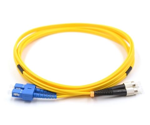 E2000 Cordes de patch en fibres pour le LC/ SC/ FC/ ST/ MU/ MTRJ/ MPO/ DIN/ SMA/ D4/ SFF
