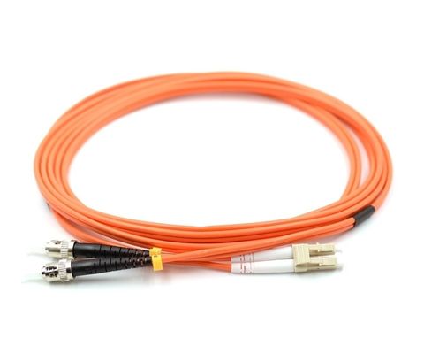 Cordon de patch de fibre optique OFNP personnalisé 45dB Humidité ≤ 85%RH